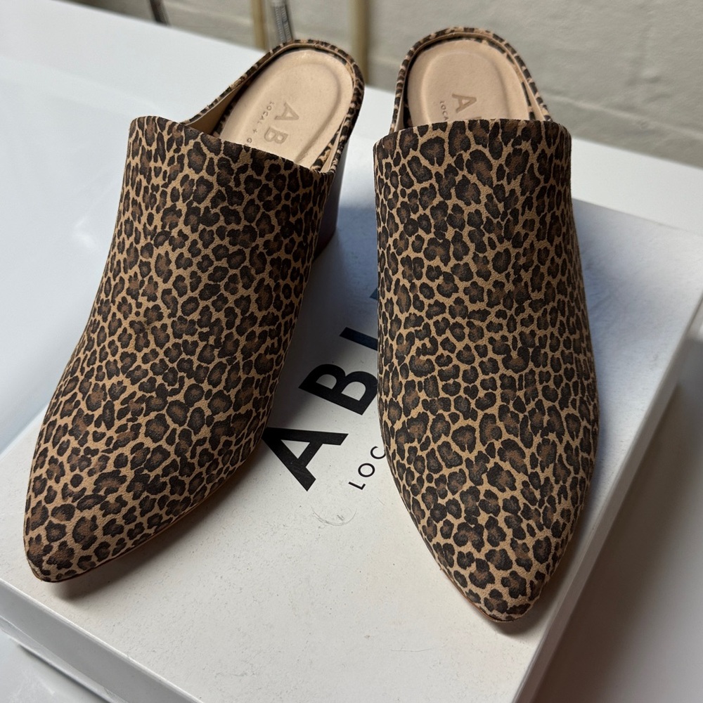 ABLE Rojas Mule Sz: 8.5 - Picture 8 of 10